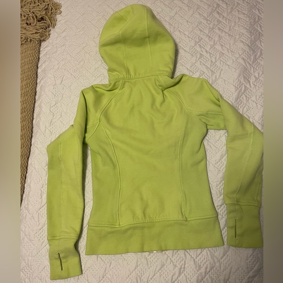 Lululemon Scuba Hoodie - Picture 4 of 4